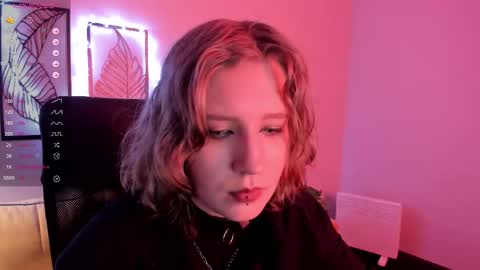 Hailey online show from 11/07/25, 08:58