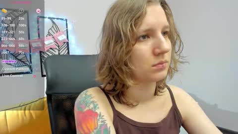 Hailey online show from 01/12/26, 10:42