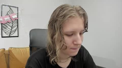 Hailey online show from 02/11/26, 11:26