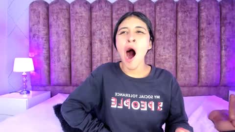 Haileymiler online show from 02/14/25, 10:07