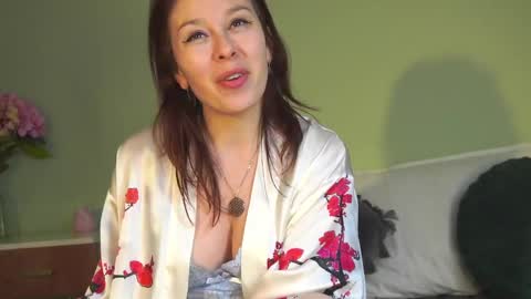 Hailey online show from 02/21/25, 10:39