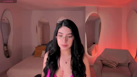 Hailey online show from 02/20/26, 12:05