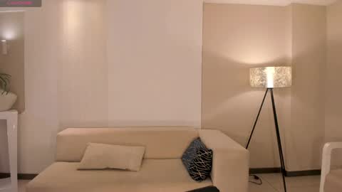 Hailey online show from 03/02/26, 11:39