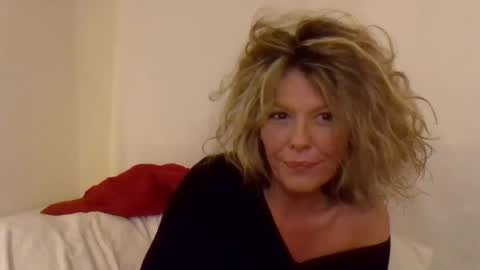Snapshot of haileys123 chatting on 01/23/25, 02:55 Hailey online show from 01/23/25, 02:55