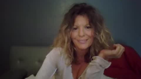 Snapshot of haileys123 chatting on 09/19/25, 07:58 Hailey online show from 09/19/25, 07:58
