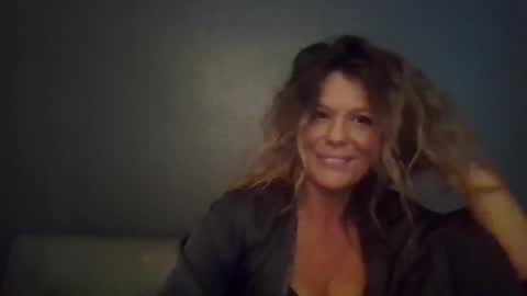 Snapshot of haileys123 chatting on 10/11/25, 10:52 Hailey online show from 10/11/25, 10:52