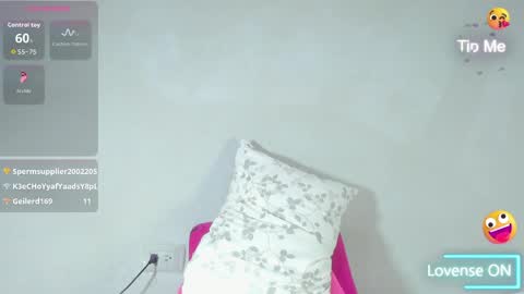 Snapshot of haileystonei chatting on 05/05/26, 12:35 haileystonei online show from 05/05/26, 12:35