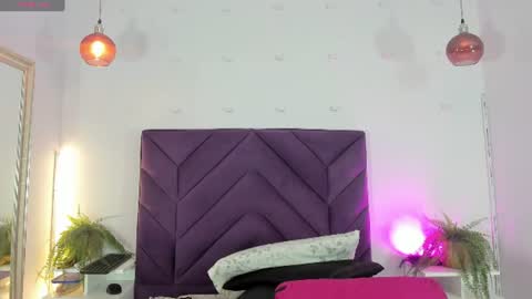 haileystonei online show from 06/29/26, 11:32