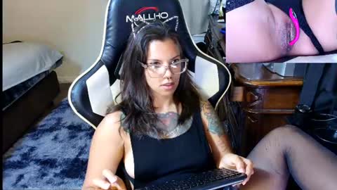 Snapshot of hailwilds chatting on 07/20/26, 05:37 HailWilds online show from 07/20/26, 05:37
