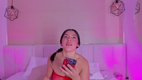 Snapshot of haily_b chatting on 05/09/26, 10:53 Haily online show from 05/09/26, 10:53