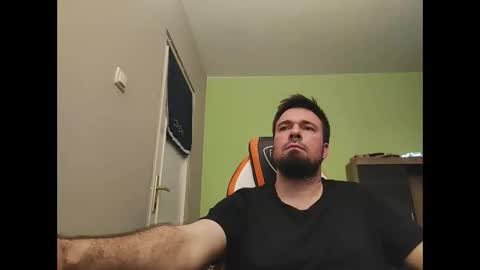 hairy_guy007 online show from 03/07/26, 11:35