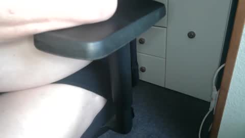 hairyarmpit_lover_1970 online show from 03/03/25, 11:22