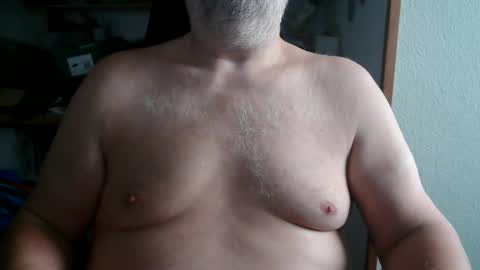 hairyarmpit_lover_1970 online show from 09/26/25, 06:28