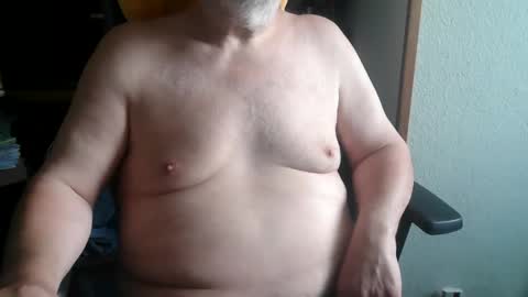 Snapshot of hairyarmpit_lover_1970 chatting on 05/30/26, 12:24 hairyarmpit_lover_1970 online show from 05/30/26, 12:24