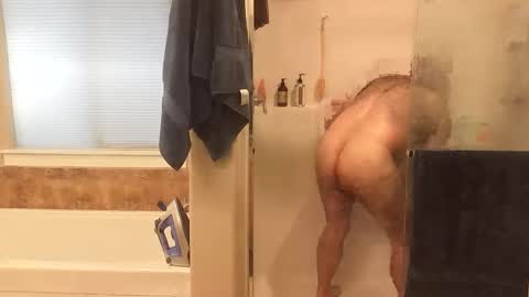 Snapshot of hairydaddreams chatting on 04/30/26, 01:39 hairydaddreams online show from 04/30/26, 01:39