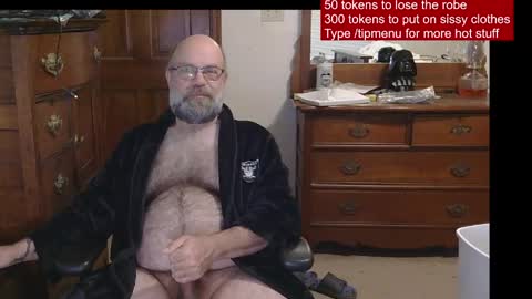 HairyDaddyBear69 online show from 04/14/26, 11:38