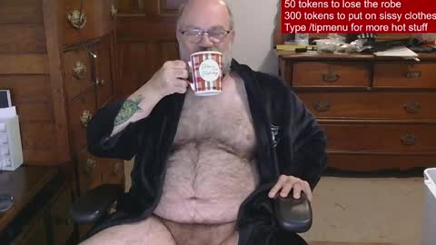 HairyDaddyBear69 online show from 04/28/26, 11:48