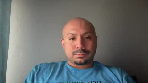 Snapshot of hairyman30000 chatting on 02/18/25, 12:26 hairyman30000 online show from 02/18/25, 12:26