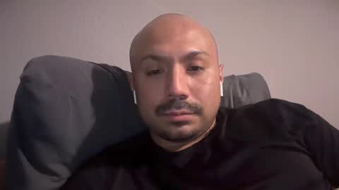 Snapshot of hairyman30000 chatting on 02/19/25, 04:55 hairyman30000 online show from 02/19/25, 04:55