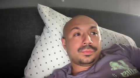 Snapshot of hairyman30000 chatting on 02/24/25, 04:05 hairyman30000 online show from 02/24/25, 04:05