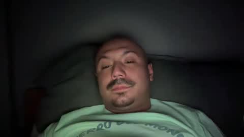 Snapshot of hairyman30000 chatting on 03/02/25, 04:28 hairyman30000 online show from 03/02/25, 04:28