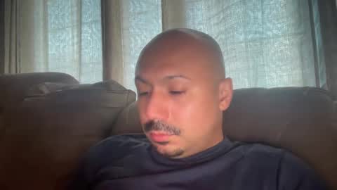 Snapshot of hairyman30000 chatting on 03/03/25, 01:31 hairyman30000 online show from 03/03/25, 01:31