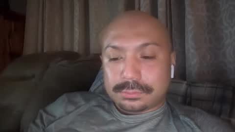 Snapshot of hairyman30000 chatting on 03/10/25, 02:39 hairyman30000 online show from 03/10/25, 02:39