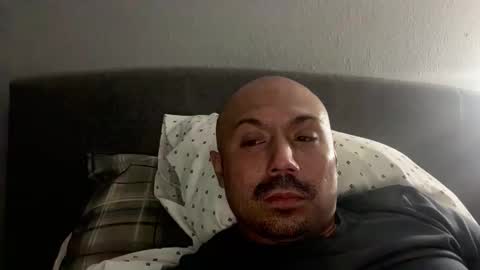 Snapshot of hairyman30000 chatting on 11/10/25, 01:15 hairyman30000 online show from 11/10/25, 01:15