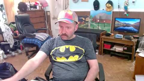 Snapshot of hairyoldperv chatting on 06/19/26, 05:34 Justin online show from 06/19/26, 05:34