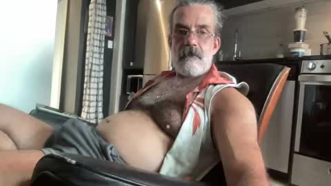 Snapshot of hairytonkas chatting on 07/31/26, 12:15 HairyTonkas online show from 07/31/26, 12:15