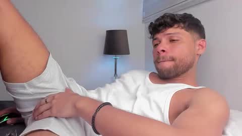 Independent       model  online show from 03/09/26, 09:08