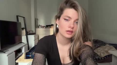 haley_rune online show from 02/05/25, 12:38