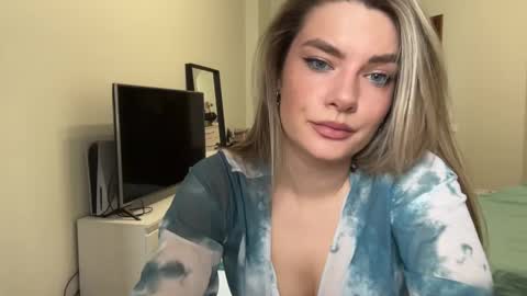 haley_rune online show from 02/13/25, 11:06