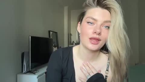 haley_rune online show from 02/16/25, 11:27