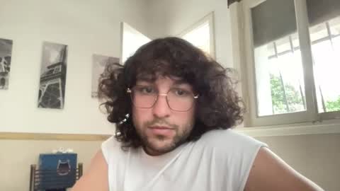 halfblood18 online show from 10/15/25, 08:53