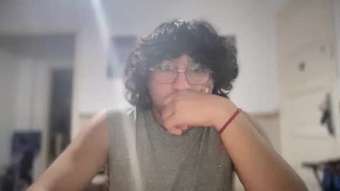 Snapshot of halfblood18 chatting on 02/23/26, 10:40 halfblood18 online show from 02/23/26, 10:40