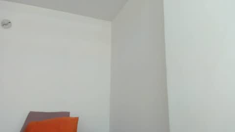 Snapshot of halle_1 chatting on 07/21/26, 10:12 halle_1 online show from 07/21/26, 10:12