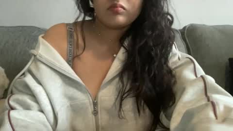 halleyb2026 online show from 04/25/26, 07:33