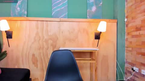 Halley Lorens online show from 02/05/26, 12:21