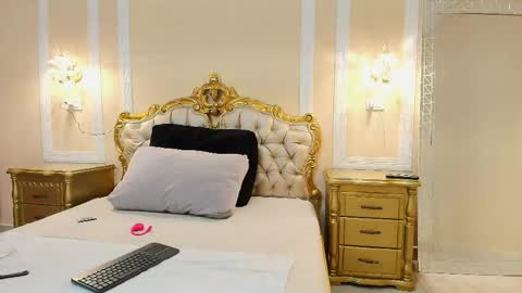 Hallie Stone online show from 03/30/26, 12:17