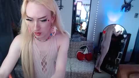 halovalentine online show from 02/24/26, 03:43