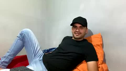 hamiltong12 online show from 11/21/25, 05:06