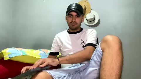 hamiltong12 online show from 11/26/25, 04:24