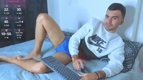 hamiltong12 online show from 02/08/26, 02:53