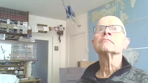 Prefer men 80 online show from 02/23/25, 03:51