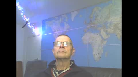 Prefer men 80 online show from 11/23/25, 03:45