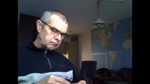 Prefer men 80 online show from 02/06/26, 04:32