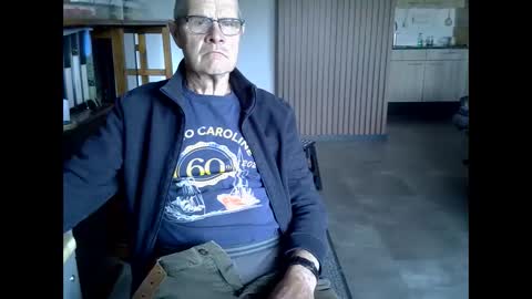 Prefer men 80 online show from 04/12/26, 07:57