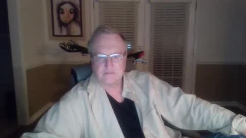 Han online show from 10/31/25, 11:00