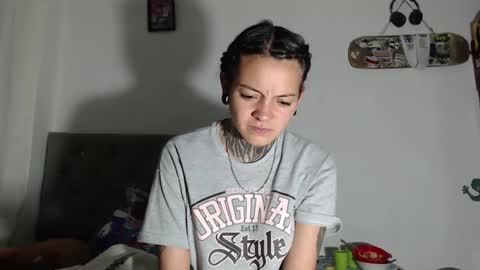 Hanya online show from 12/13/24, 01:48